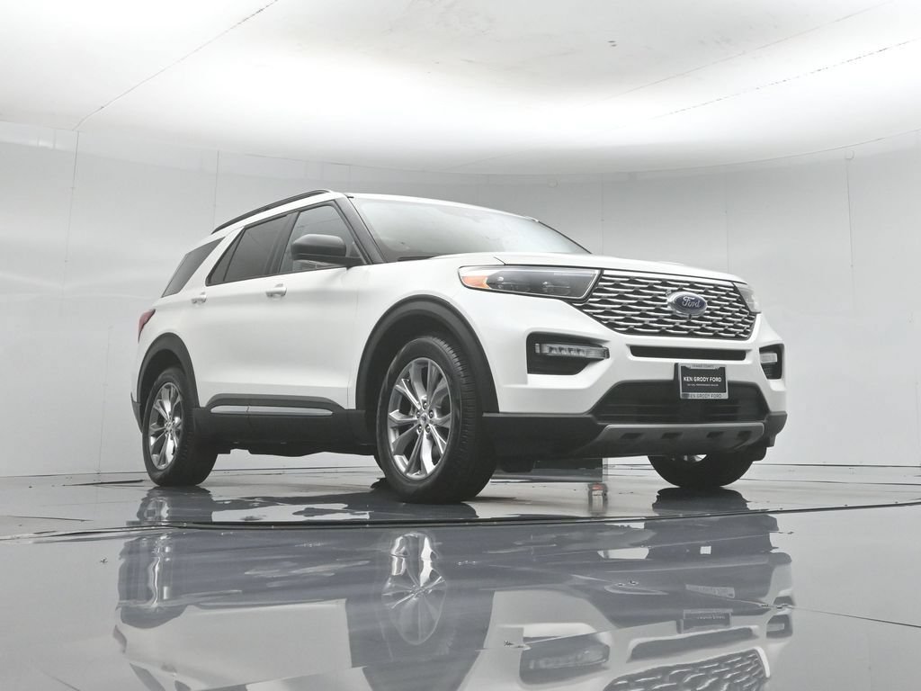 Certified 2021 Ford Explorer XLT w/ Equipment Group 202A RWD image 46