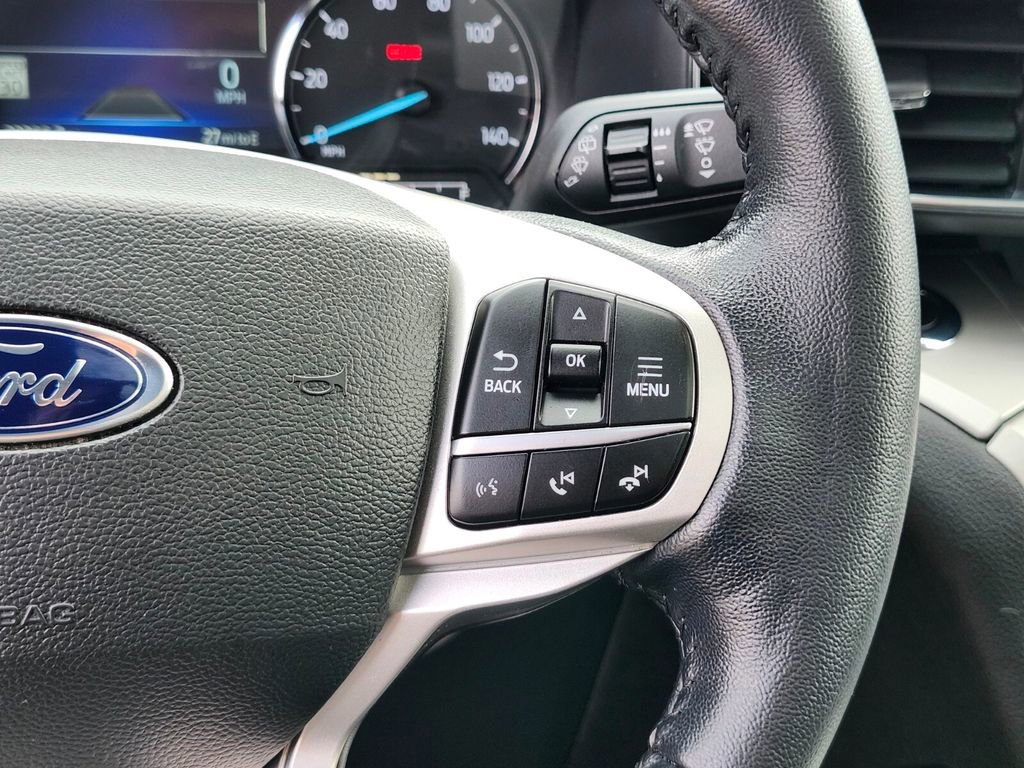 Certified 2022 Ford Explorer XLT w/ Equipment Group 202A image 32
