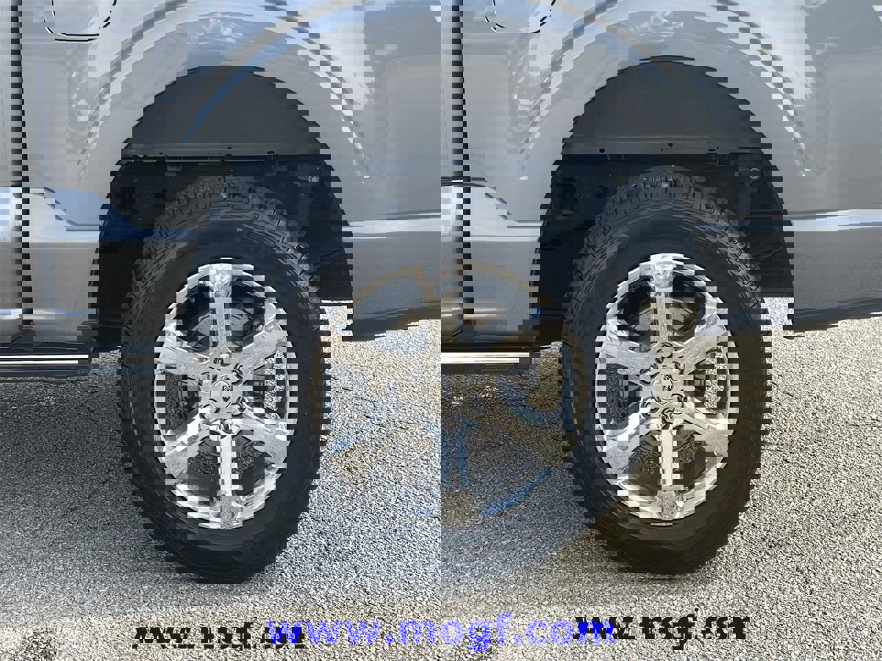 Certified 2022 Ford F150 Lariat w/ Equipment Group 502A High image 35