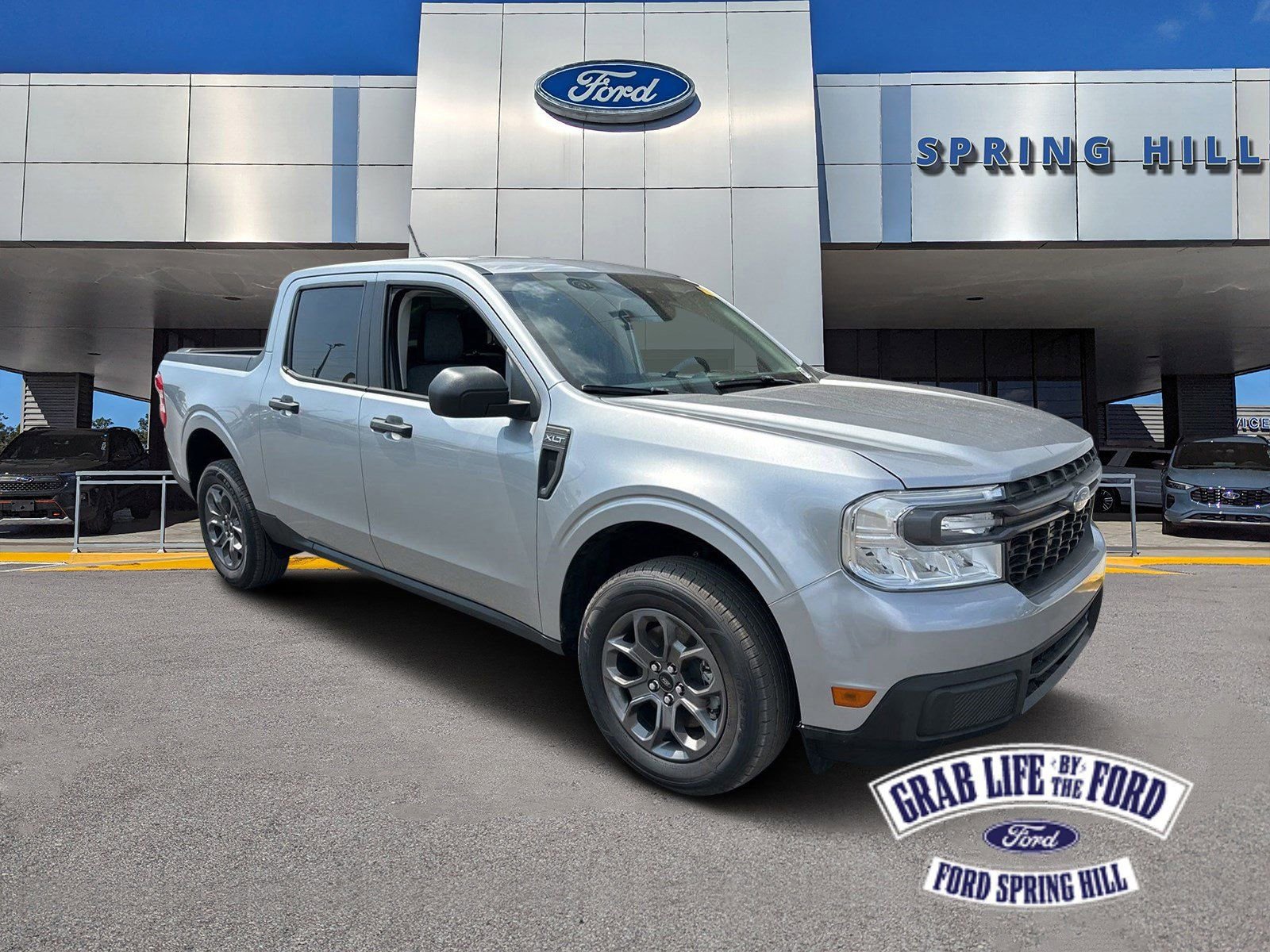 Certified 2024 Ford Maverick XLT image 1