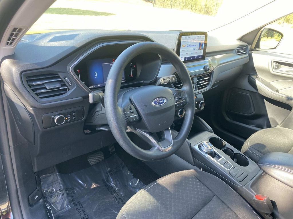 Certified 2025 Ford Escape Active FWD image 22