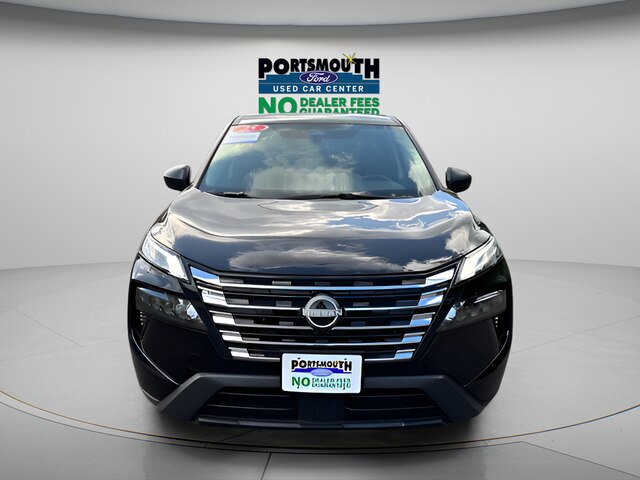 Used 2025 Nissan Rogue S AWD/4WD image 12