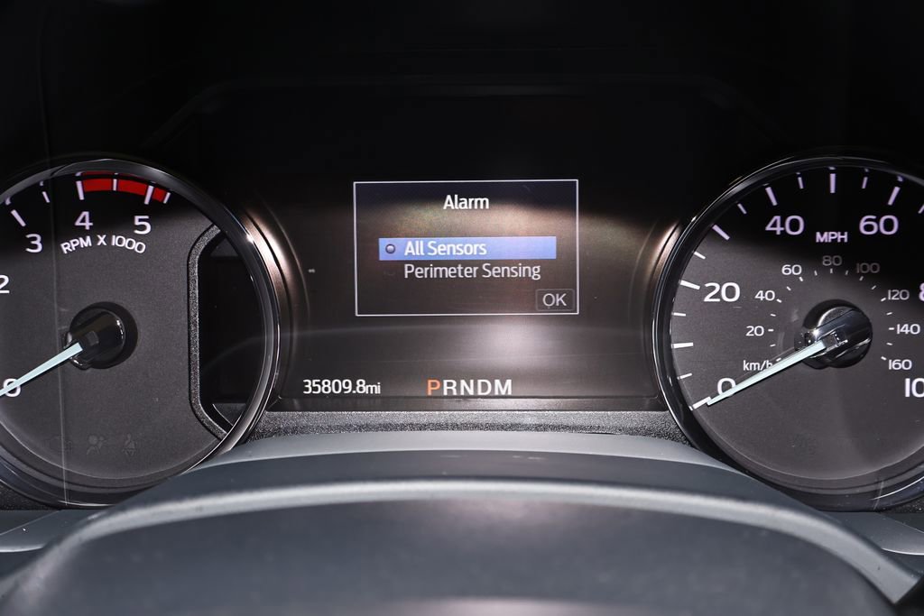 Certified 2022 Ford F350 Lariat w/ Tremor Off-Road Package image 22