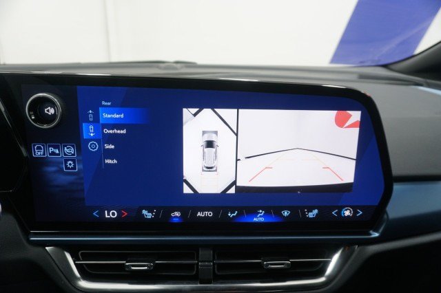 Used 2025 Chevrolet Equinox EV LT w/ Convenience Package FWD image 33