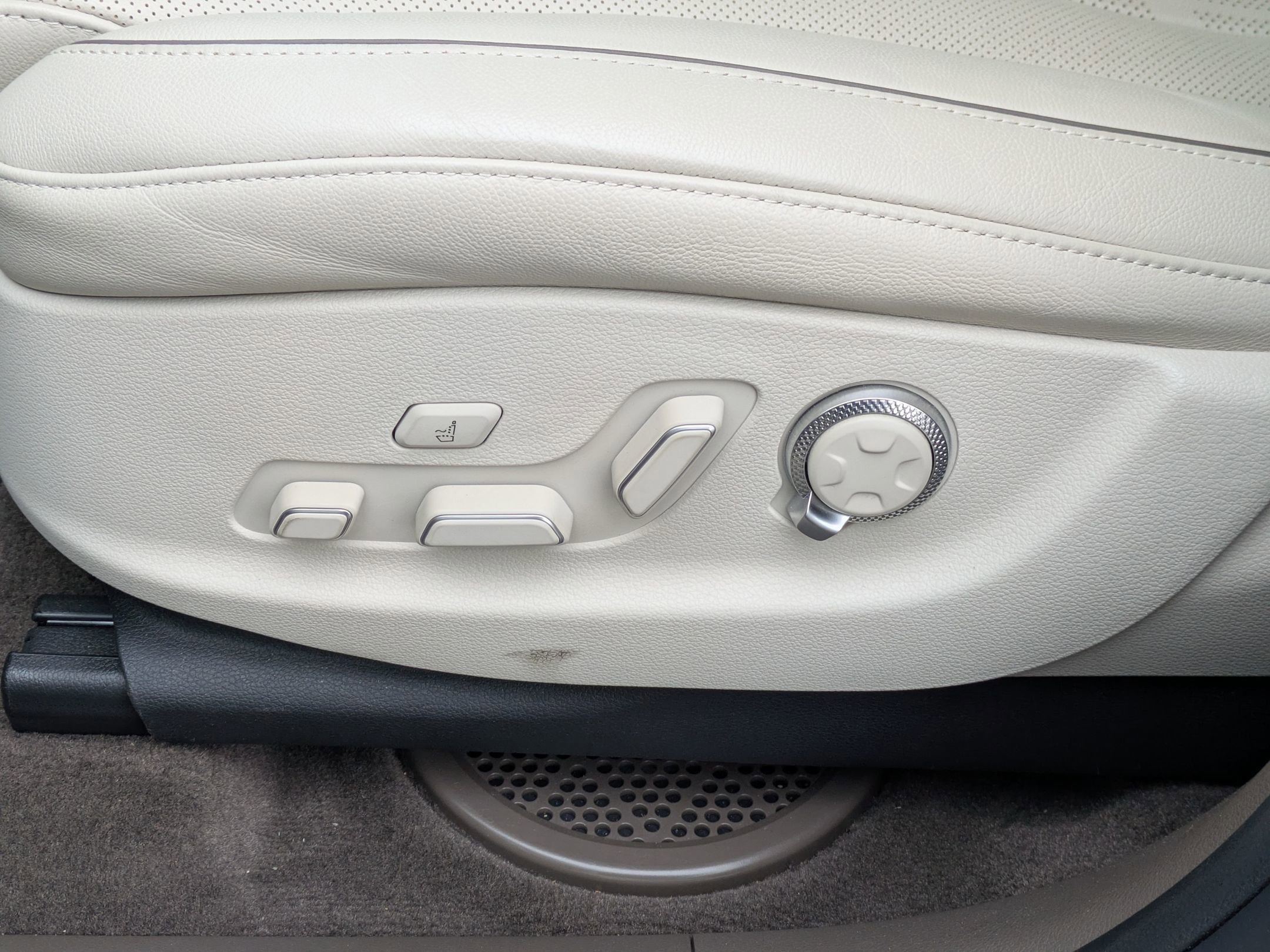 Used 2024 Genesis GV80 3.5T image 13