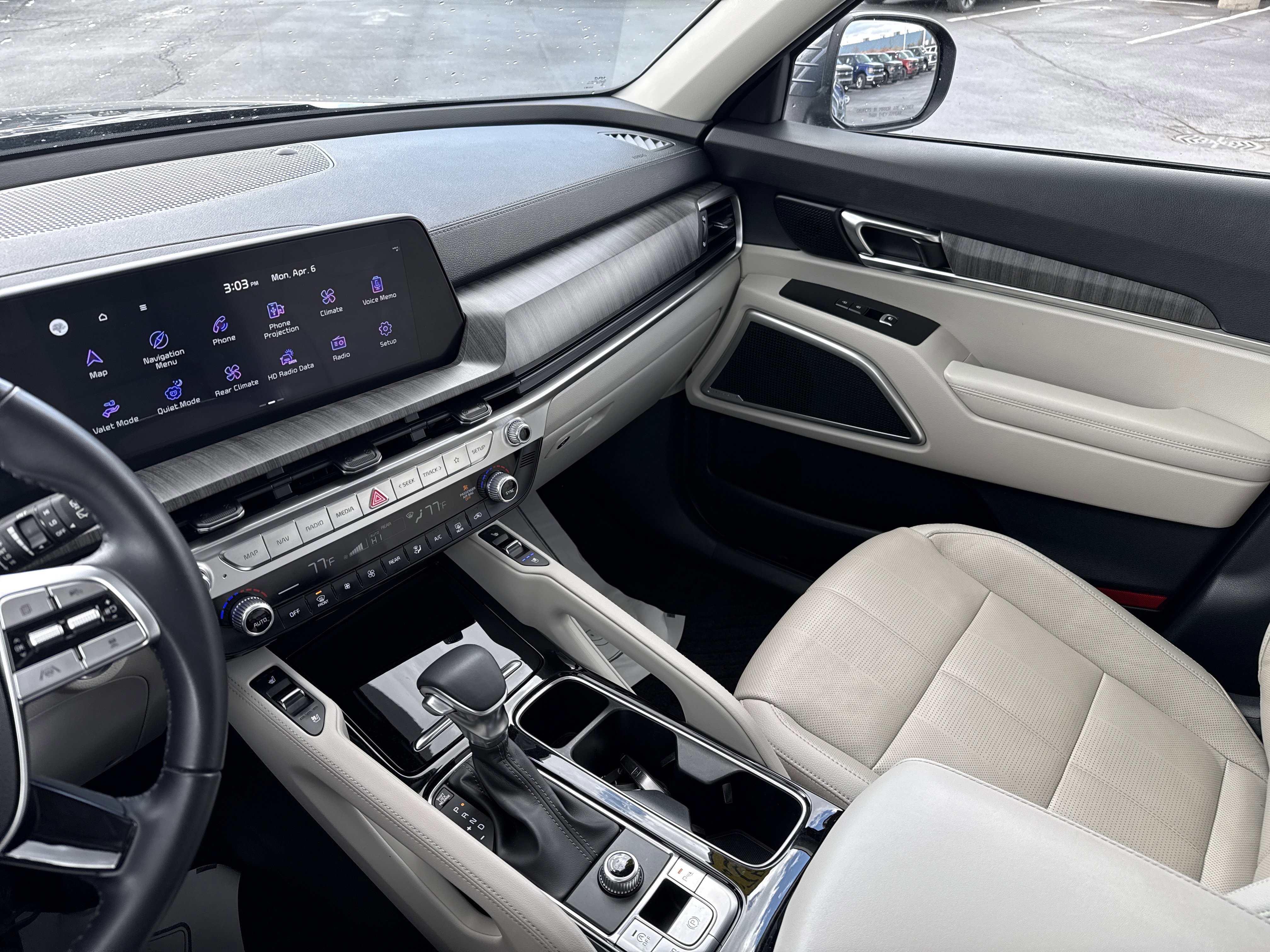 Used 2023 Kia Telluride FWD image 26