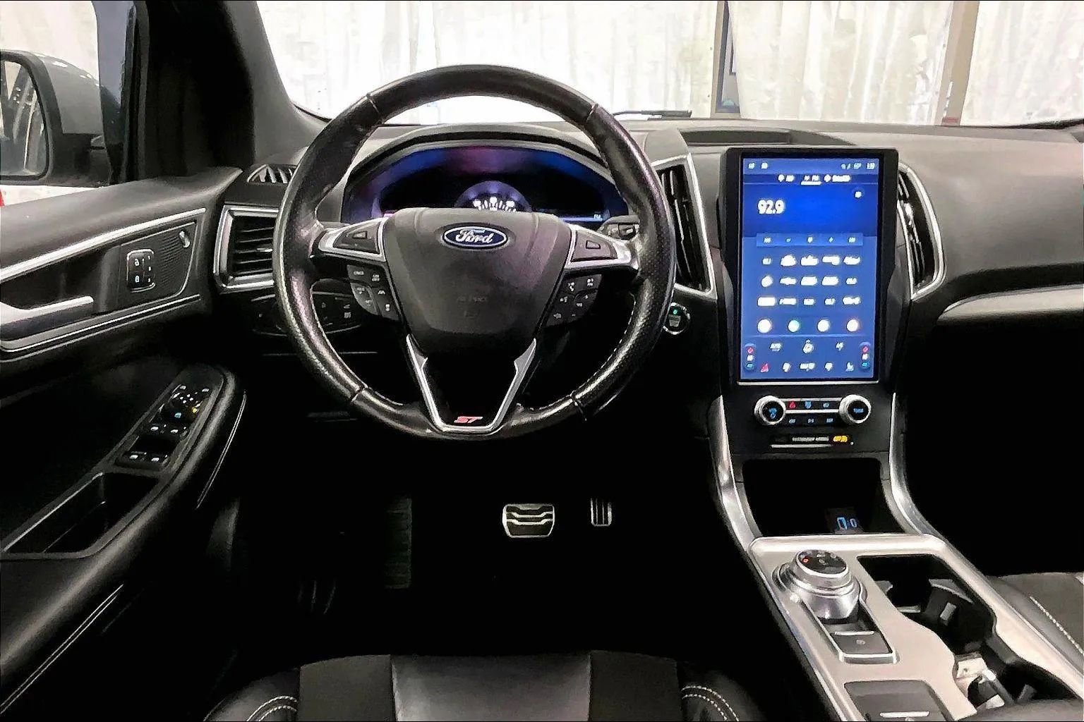Certified 2022 Ford Edge ST image 5