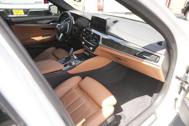 Used 2020 BMW 540i w/ M Sport Package image 18