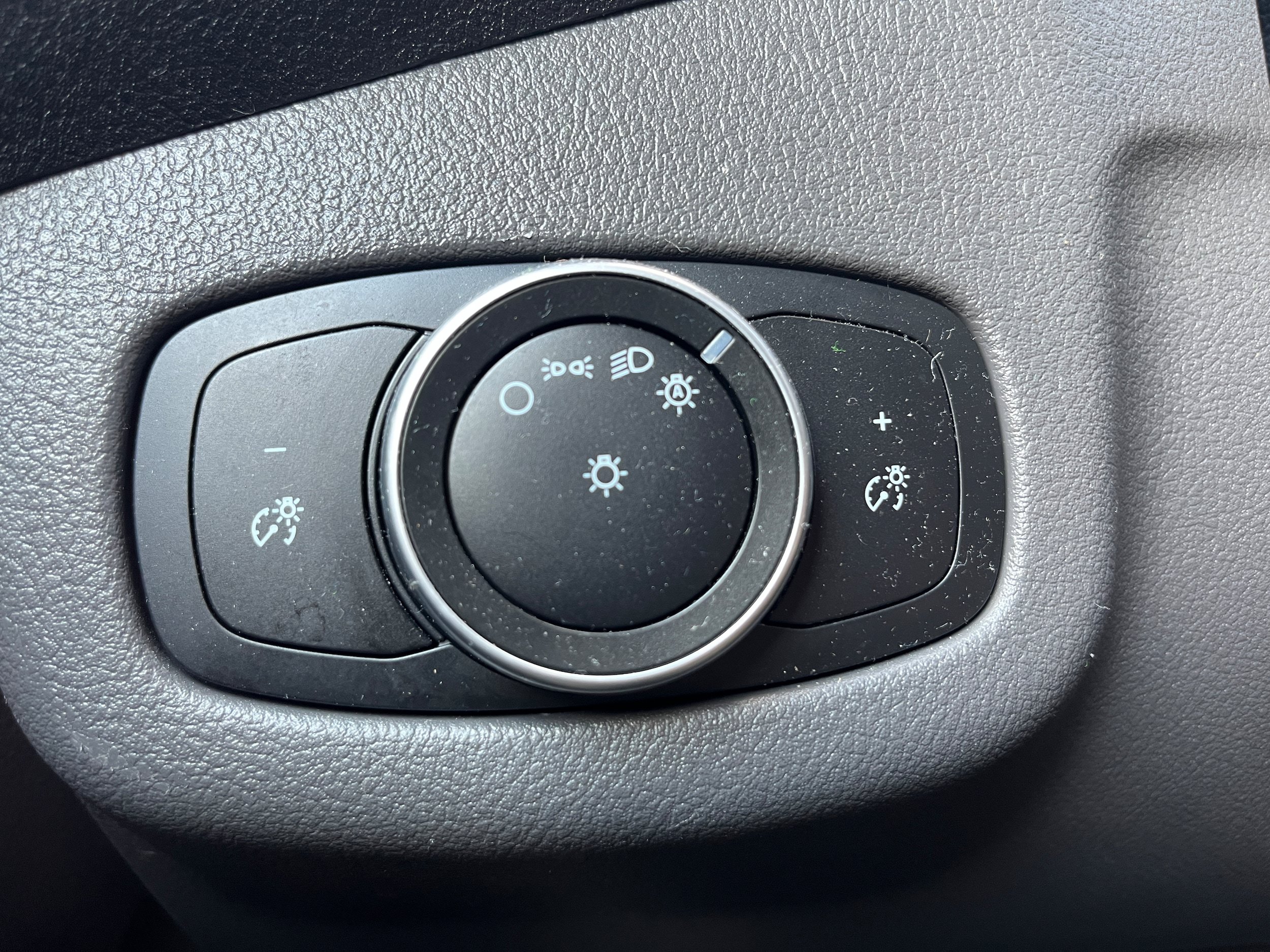 Certified 2020 Ford Transit Connect XL FWD image 18