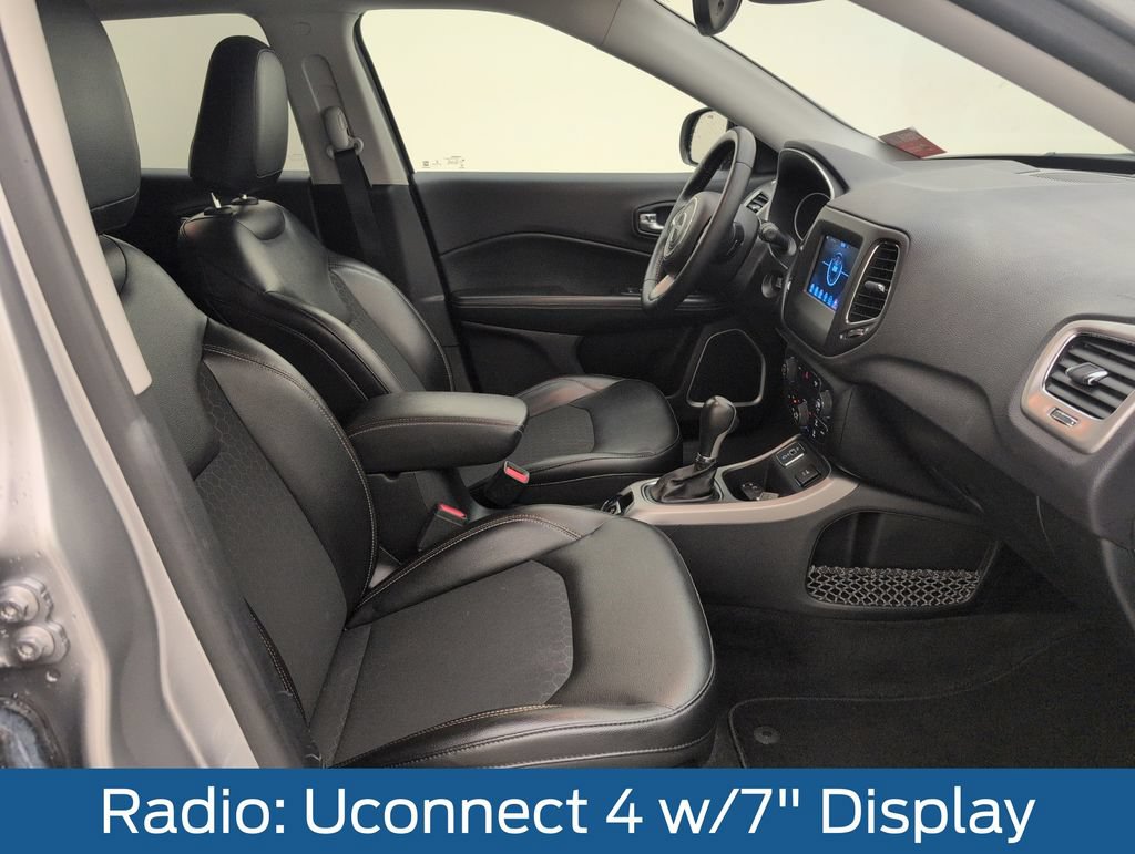 Used 2018 Jeep Compass Latitude w/ Popular Equipment Group FWD image 15