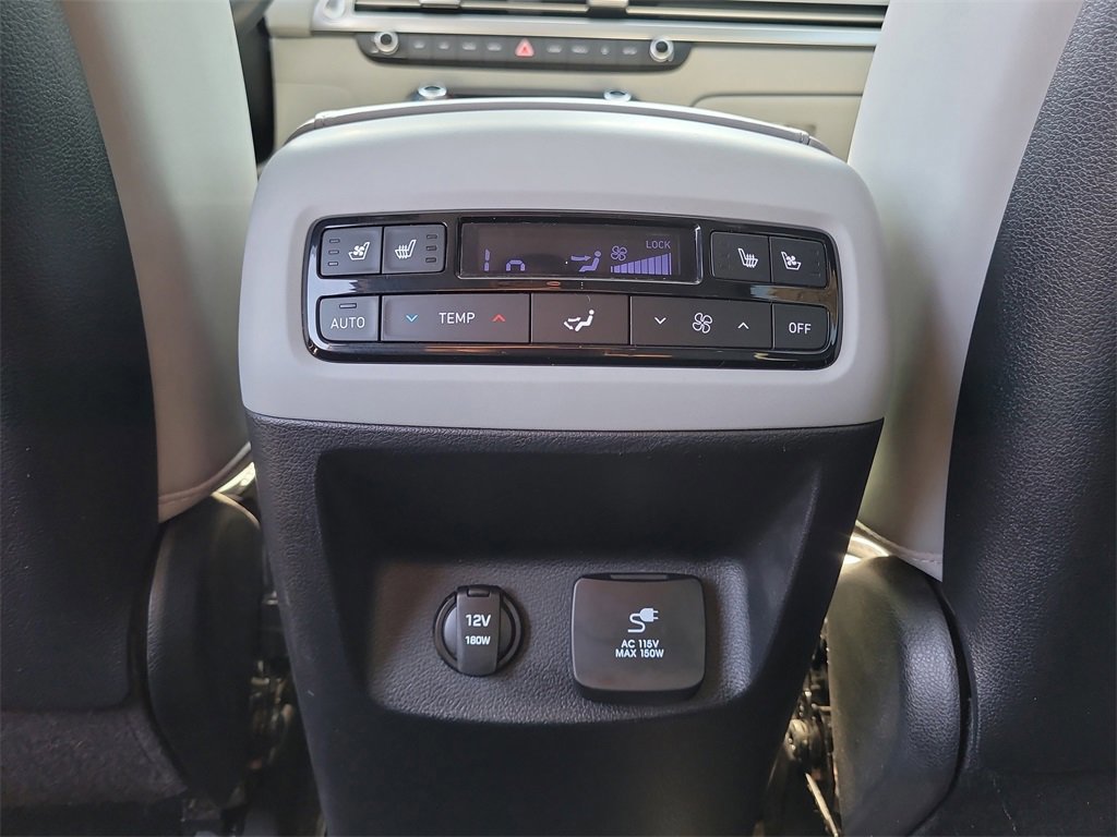 Used 2024 Hyundai Palisade SEL w/ Premium Package image 13
