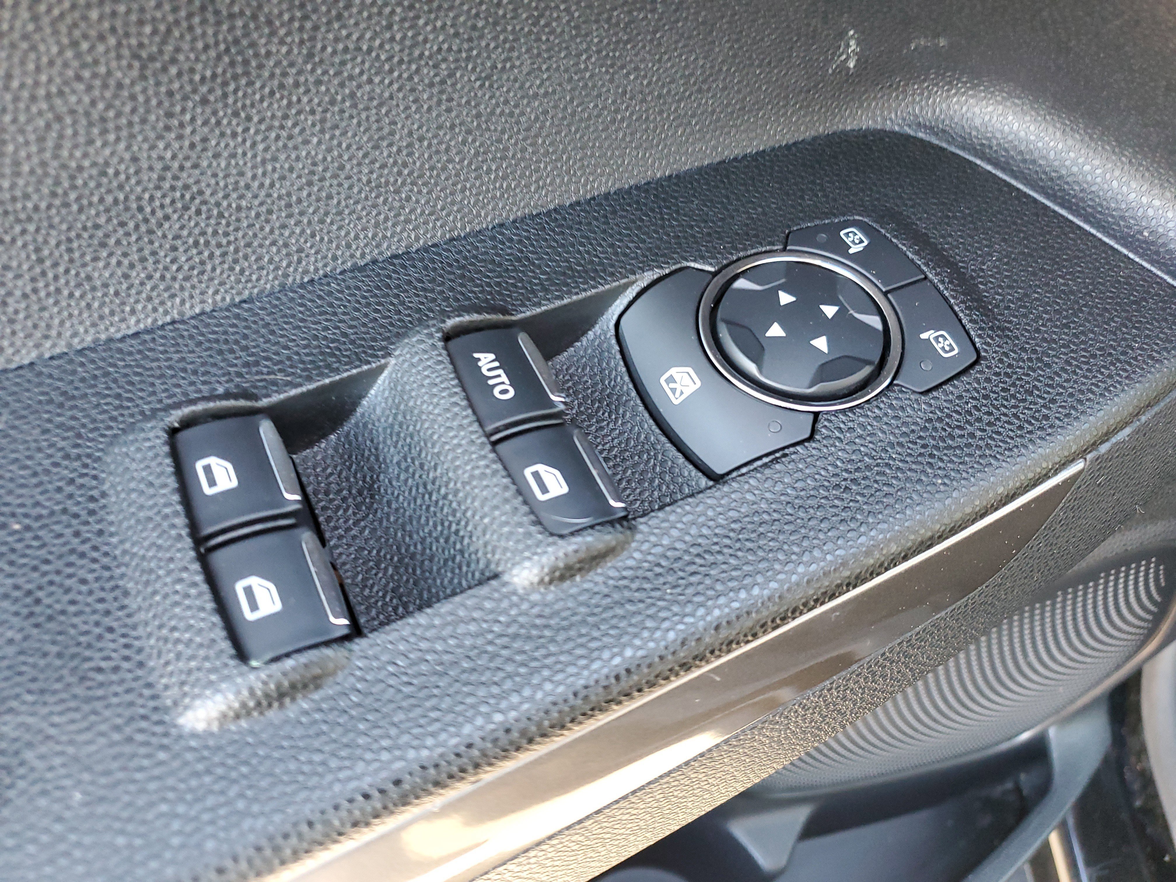 Certified 2022 Ford EcoSport SE w/ SE Convenience Package image 19