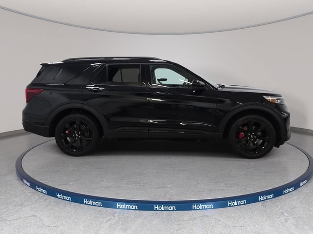 Certified 2022 Ford Explorer ST w/ ST Street Pack AWD/4WD image 4