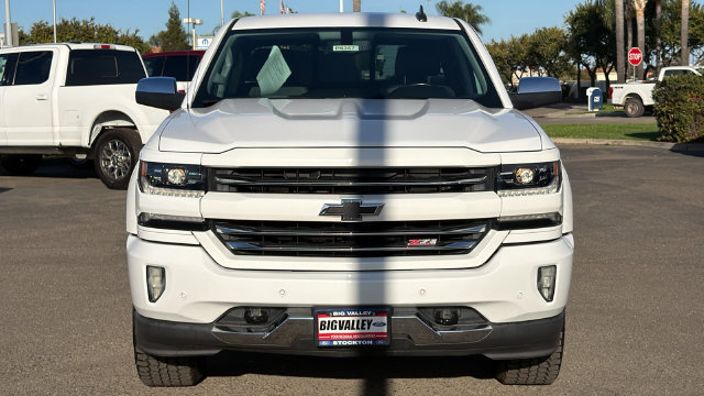 Used 2018 Chevrolet Silverado 1500 LTZ Z71 w/ LTZ Plus Package AWD/4WD image 11