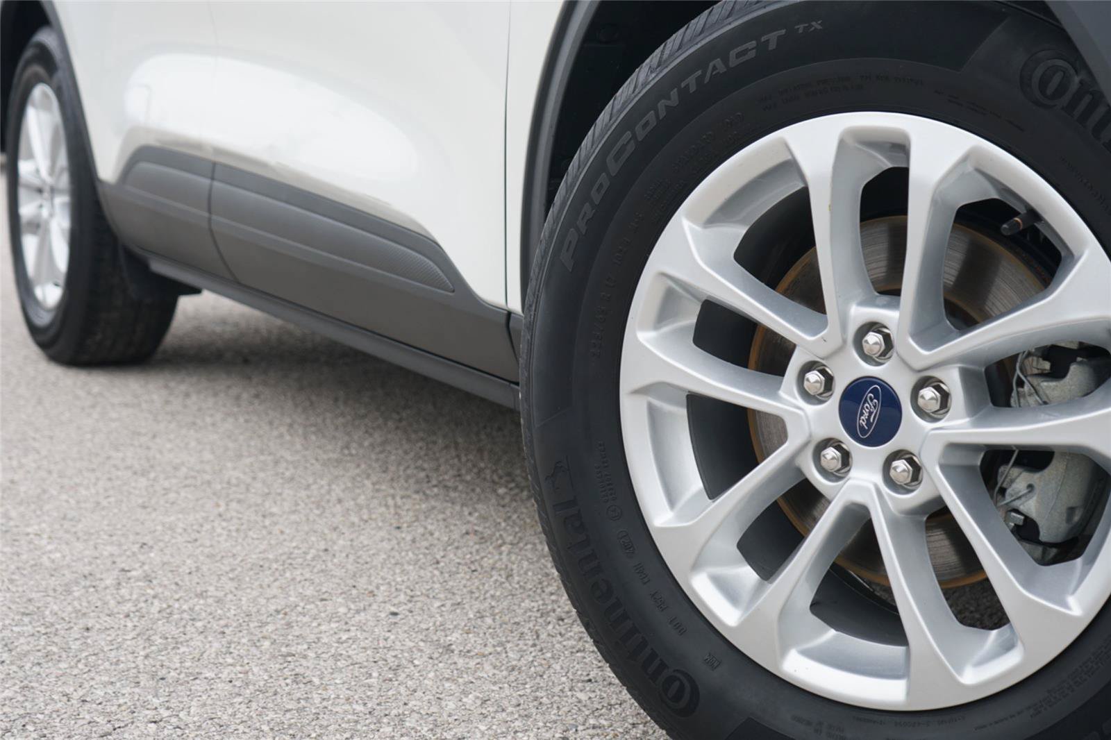Certified 2022 Ford Escape SE w/ Convenience Package FWD image 2