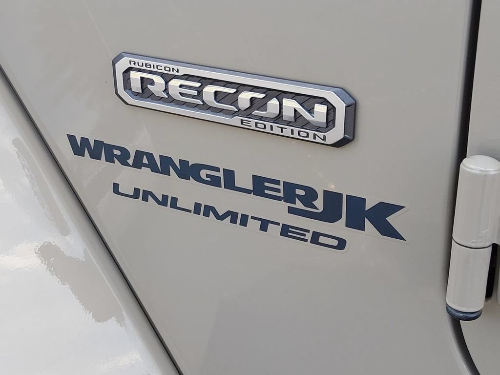 Used 2018 Jeep Wrangler Unlimited Rubicon AWD/4WD image 15