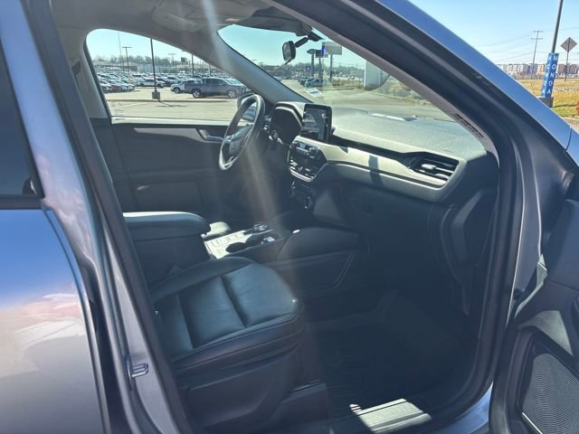 Certified 2022 Ford Escape SEL w/ Technology Package image 8