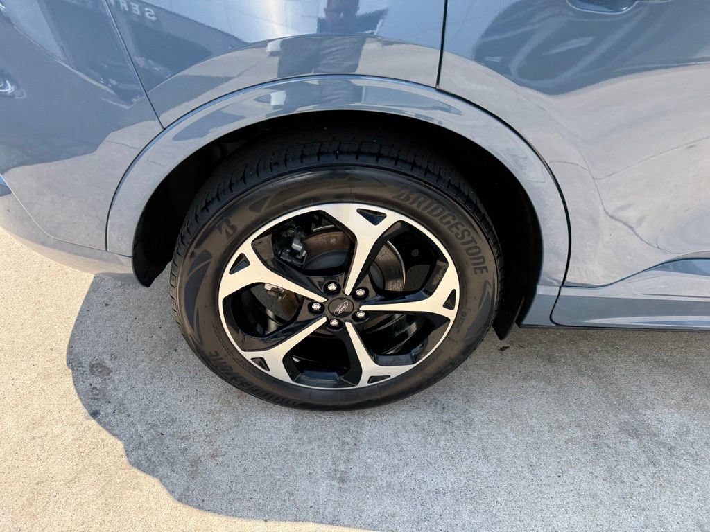 Certified 2024 Ford Escape ST-Line Elite AWD/4WD image 9