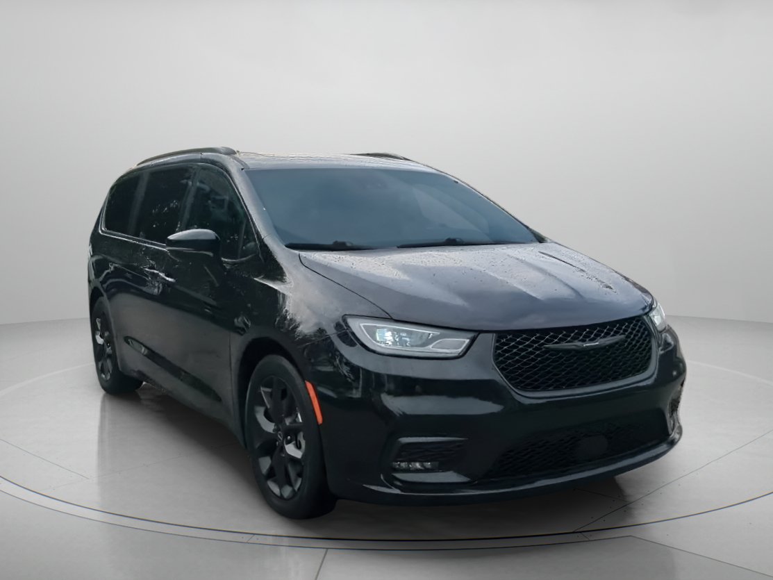 Used 2025 Chrysler Pacifica Limited FWD image 36