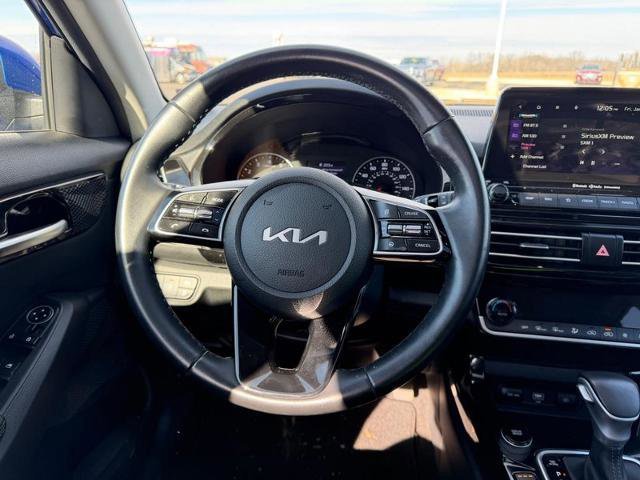 Used 2023 Kia Seltos EX image 12