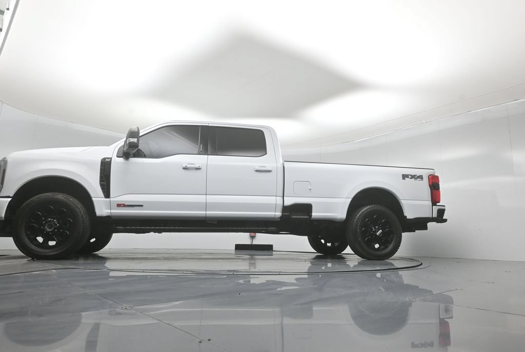 Certified 2024 Ford F250 XLT w/ Black Appearance Package AWD/4WD image 8