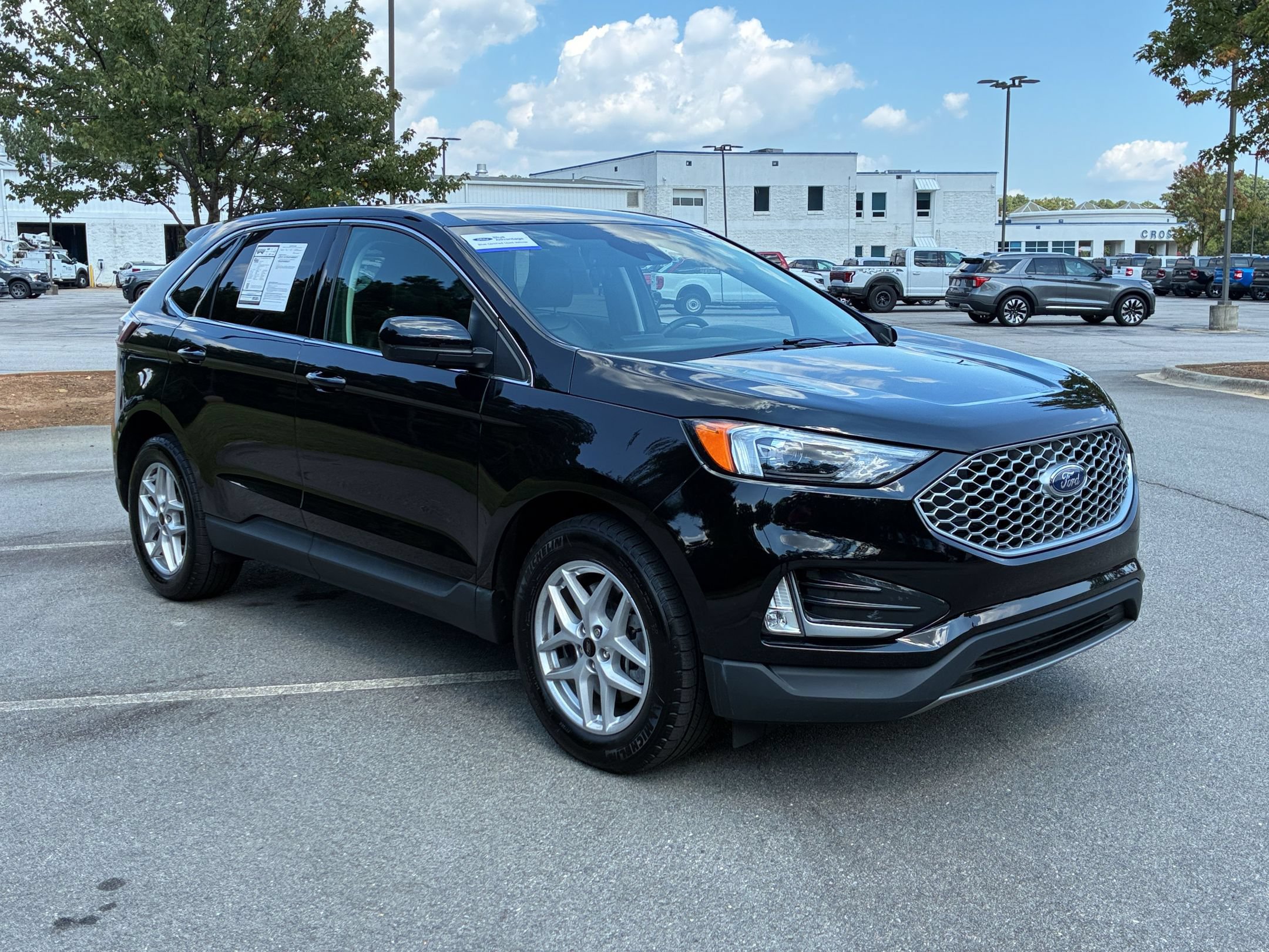 Certified 2023 Ford Edge SEL w/ Convenience Package AWD/4WD image 1