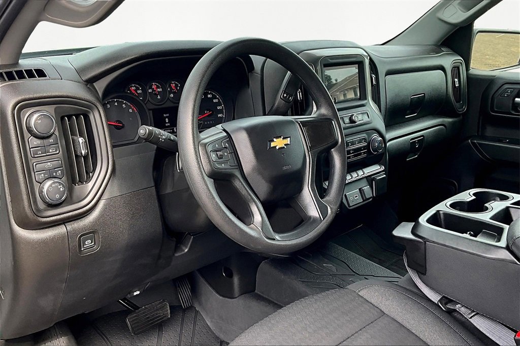 Used 2024 Chevrolet Silverado 1500 Custom image 14