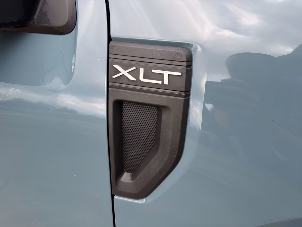 Certified 2022 Ford Maverick XLT image 6