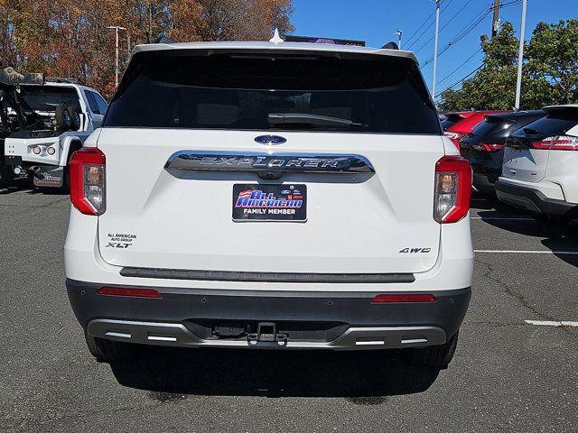 Certified 2023 Ford Explorer XLT w/ Equipment Group 202A image 6