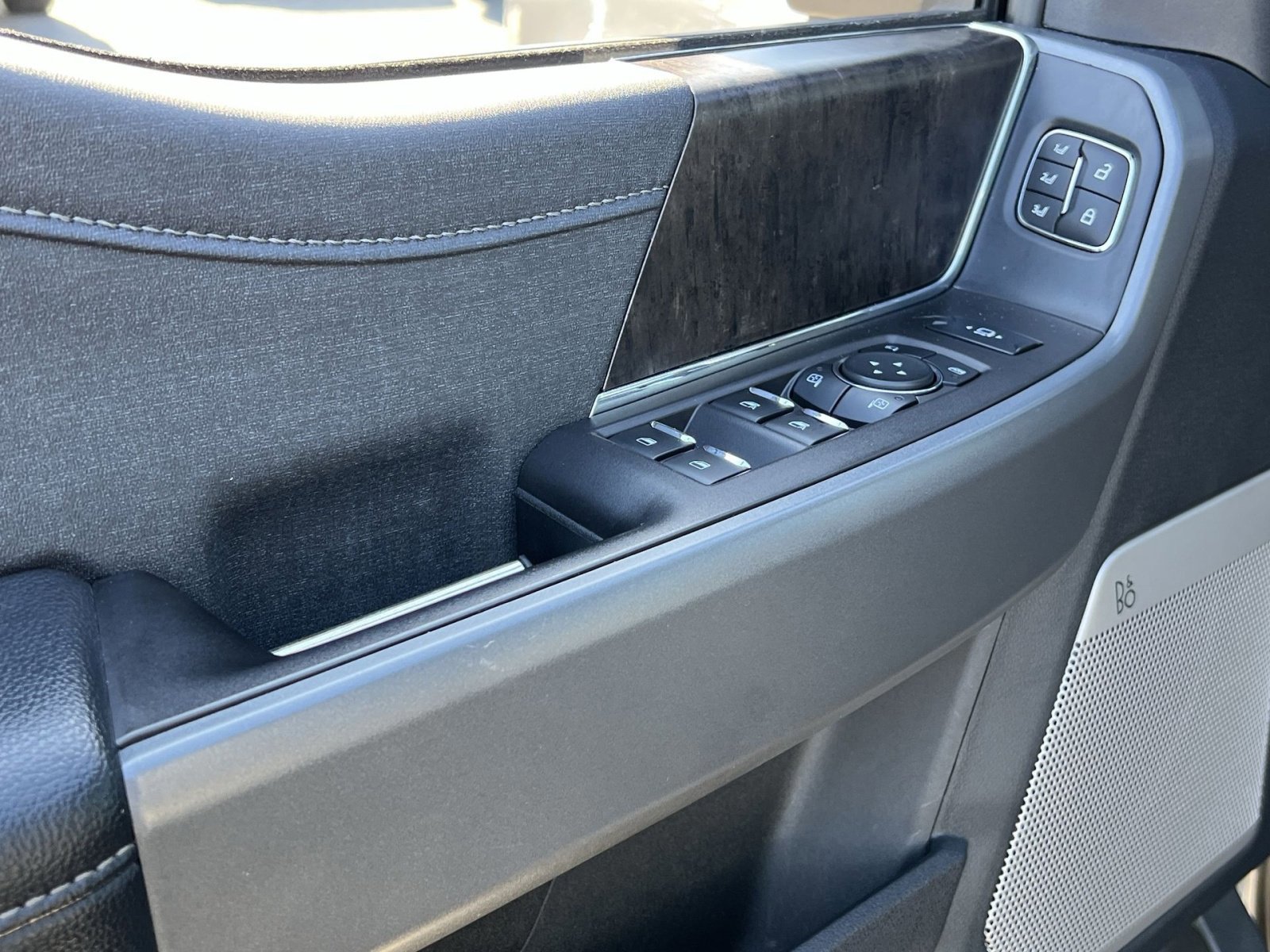 Certified 2024 Ford F350 Lariat w/ Lariat Ultimate Package image 15