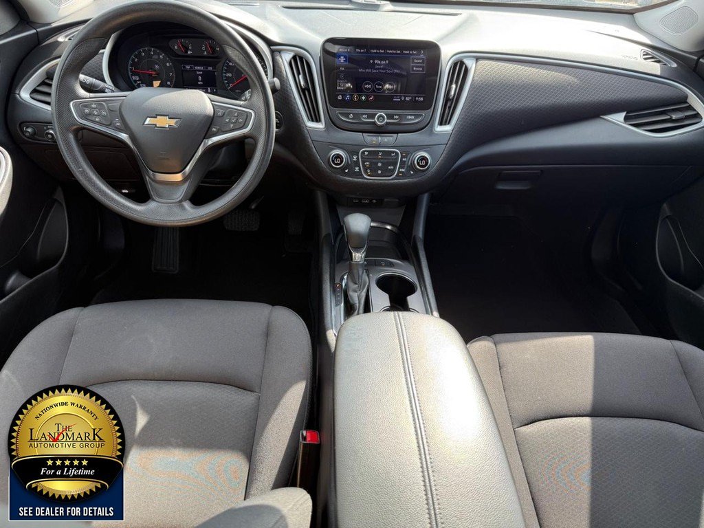 Used 2024 Chevrolet Malibu LT FWD image 16