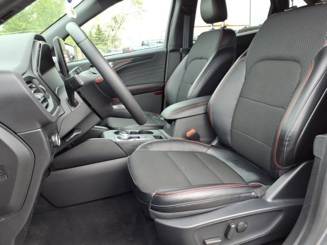 Certified 2024 Ford Escape ST-Line w/ Tech Pack #1 AWD/4WD image 3