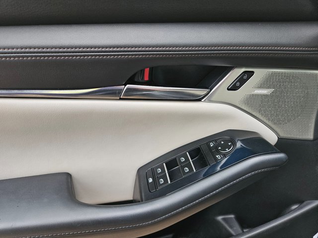 Used 2019 MAZDA MAZDA3 Sedan w/ Preferred Package image 23