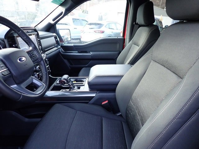 Certified 2022 Ford F150 XLT w/ Equipment Group 302A High image 18