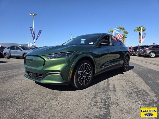 Certified 2025 Ford Mustang Mach-E Premium AWD/4WD image 3