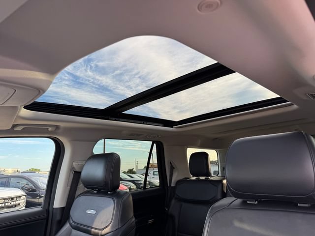 Certified 2025 Ford Expedition Platinum AWD/4WD image 30