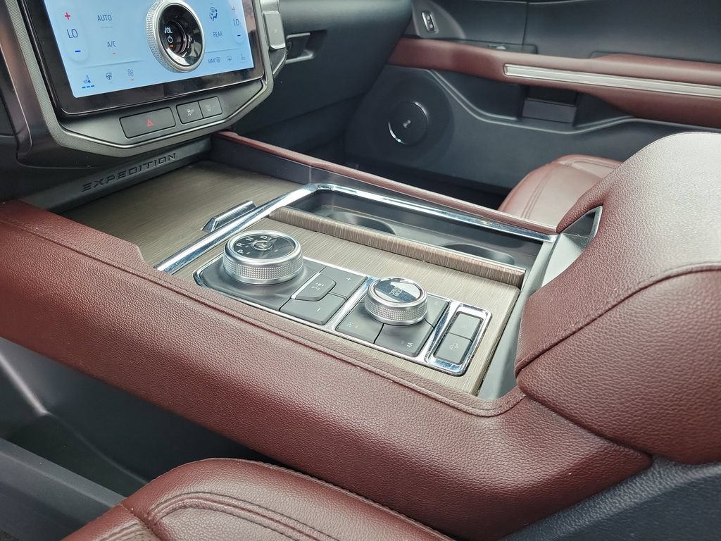 Certified 2022 Ford Expedition Limited AWD/4WD image 29