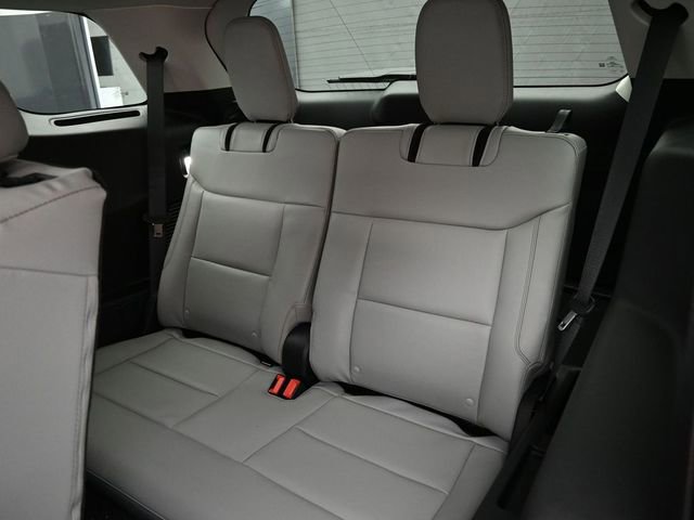 Certified 2025 Ford Explorer Active w/ Active Comfort Package image 27