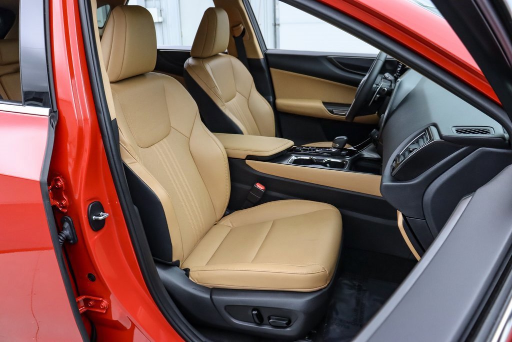 Used 2024 Lexus NX 250 FWD w/ Towing Package (2000 Lbs) image 22