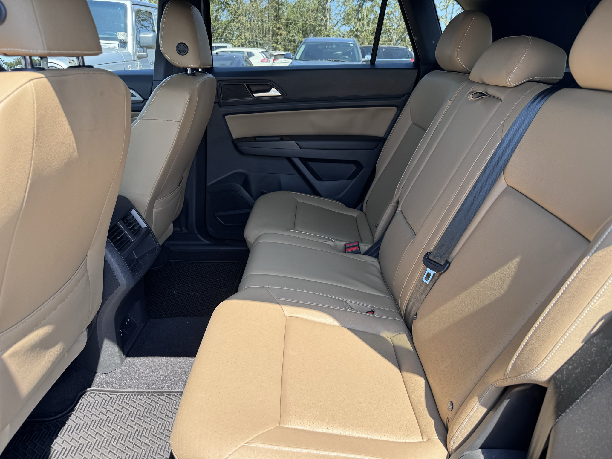 Used 2020 Volkswagen Atlas Cross Sport SEL AWD/4WD image 9