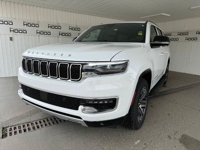 Used 2024 Jeep Wagoneer L Series II RWD image 28