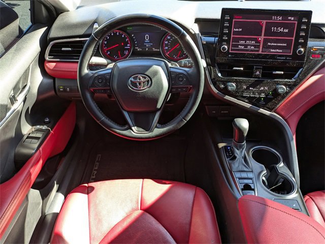 Used 2021 Toyota Camry XSE image 11