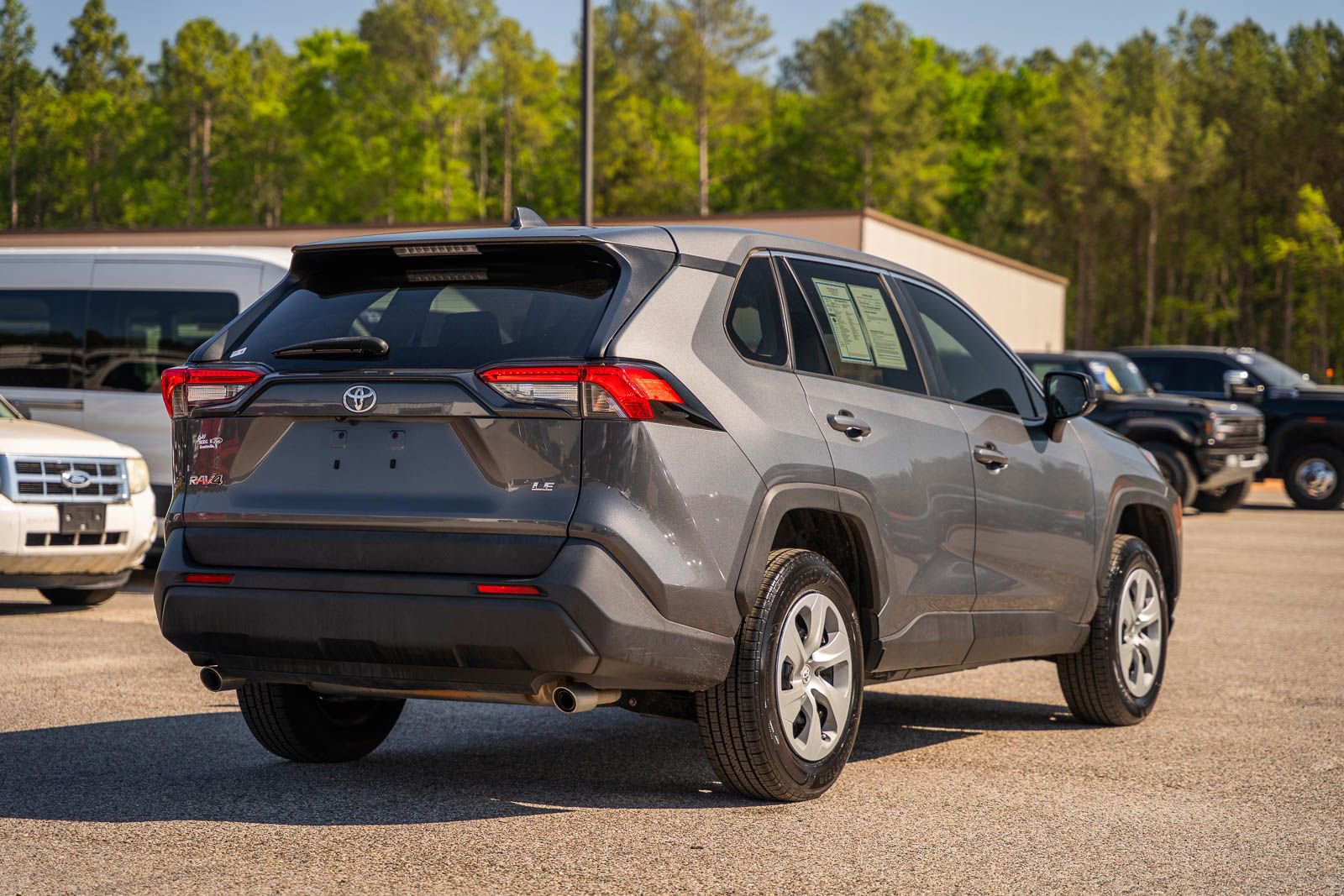 Used 2023 Toyota RAV4 LE FWD image 7