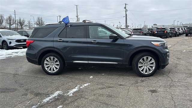 Certified 2023 Ford Explorer Limited w/ Hybrid Equipment Group 310A image 3