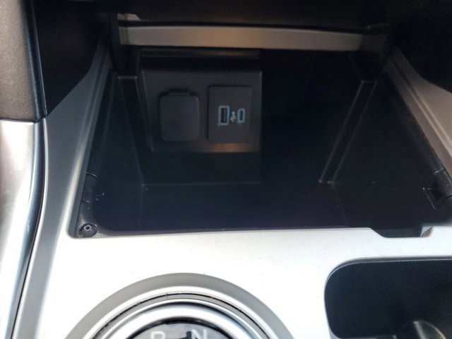 Certified 2023 Ford Explorer Limited w/ Equipment Group 301A image 31