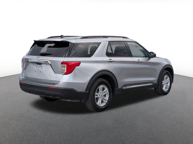 Certified 2023 Ford Explorer XLT AWD/4WD image 3
