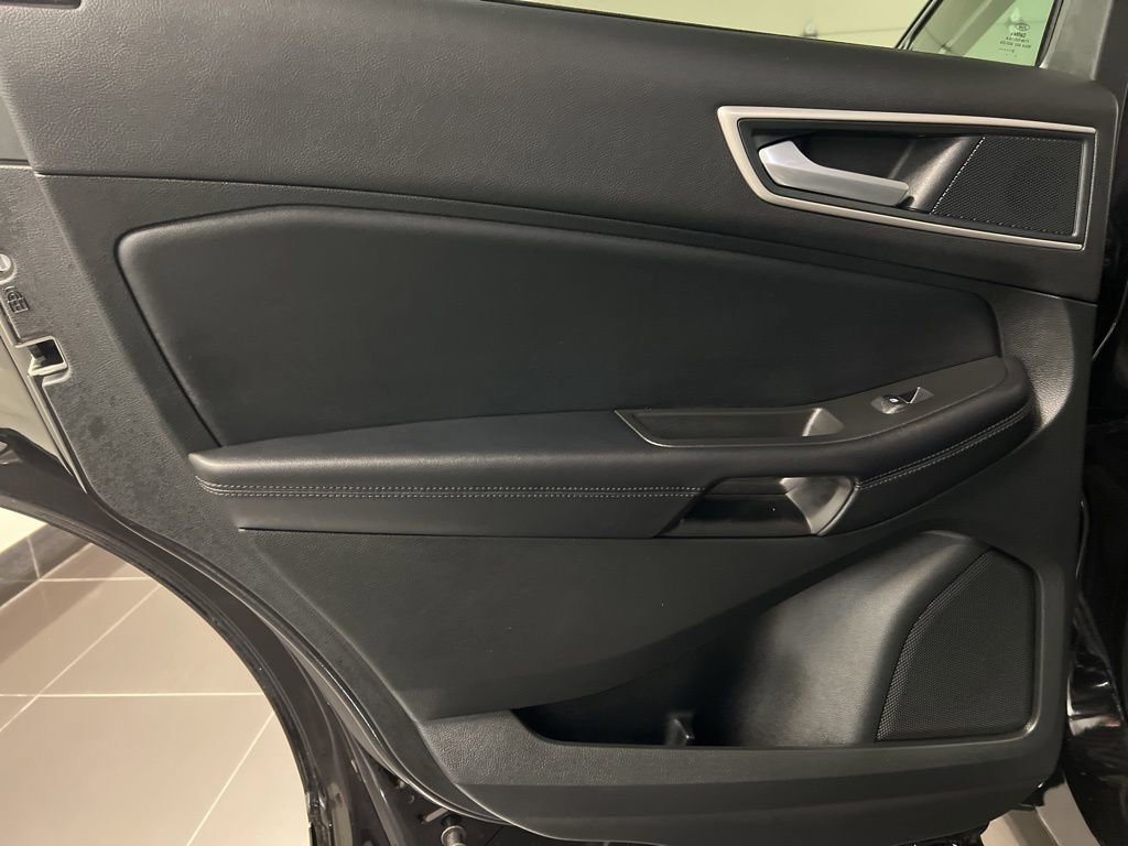 Certified 2024 Ford Edge SEL w/ Convenience Package image 30