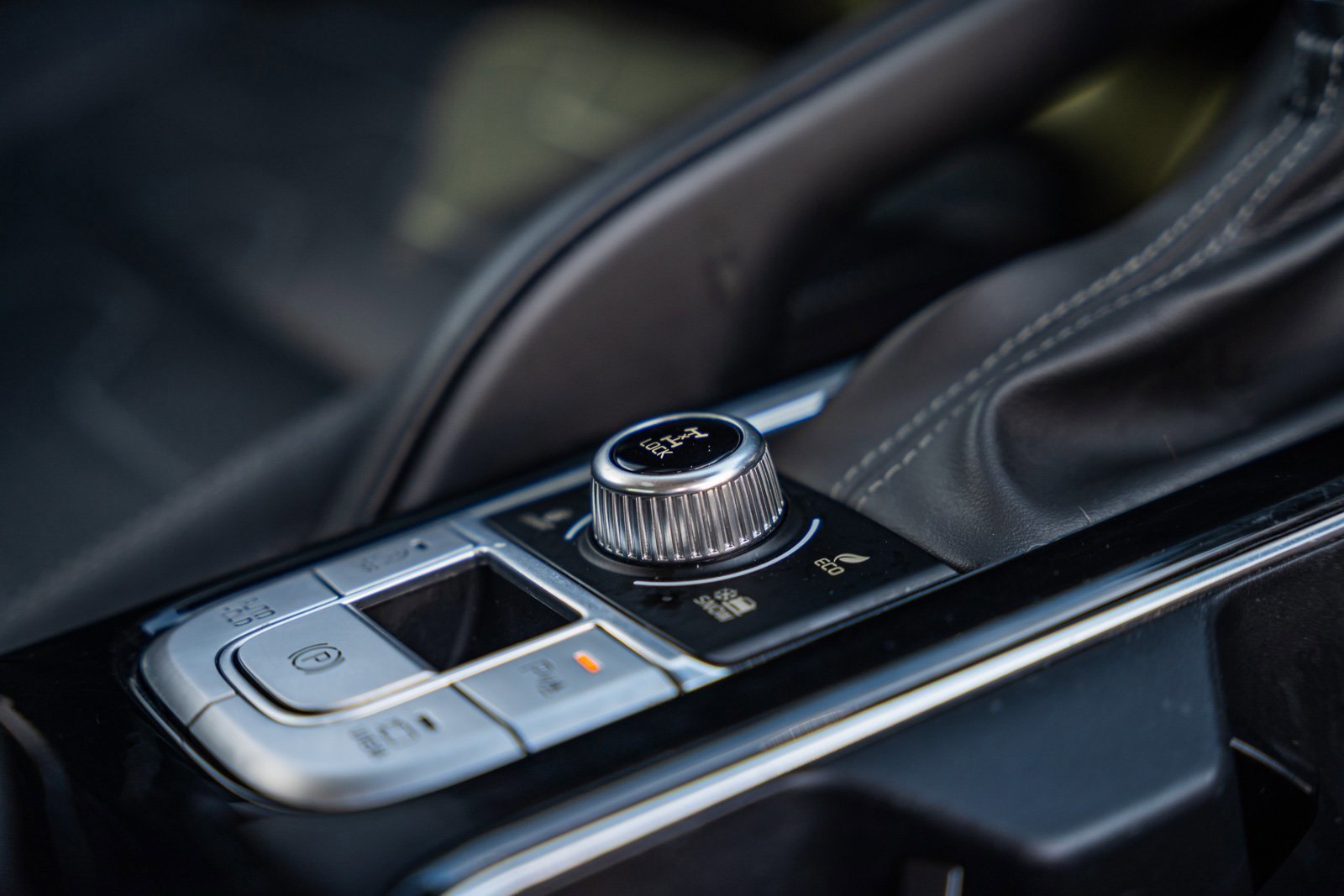 Used 2022 Kia Telluride SX w/ SX Prestige Package image 33