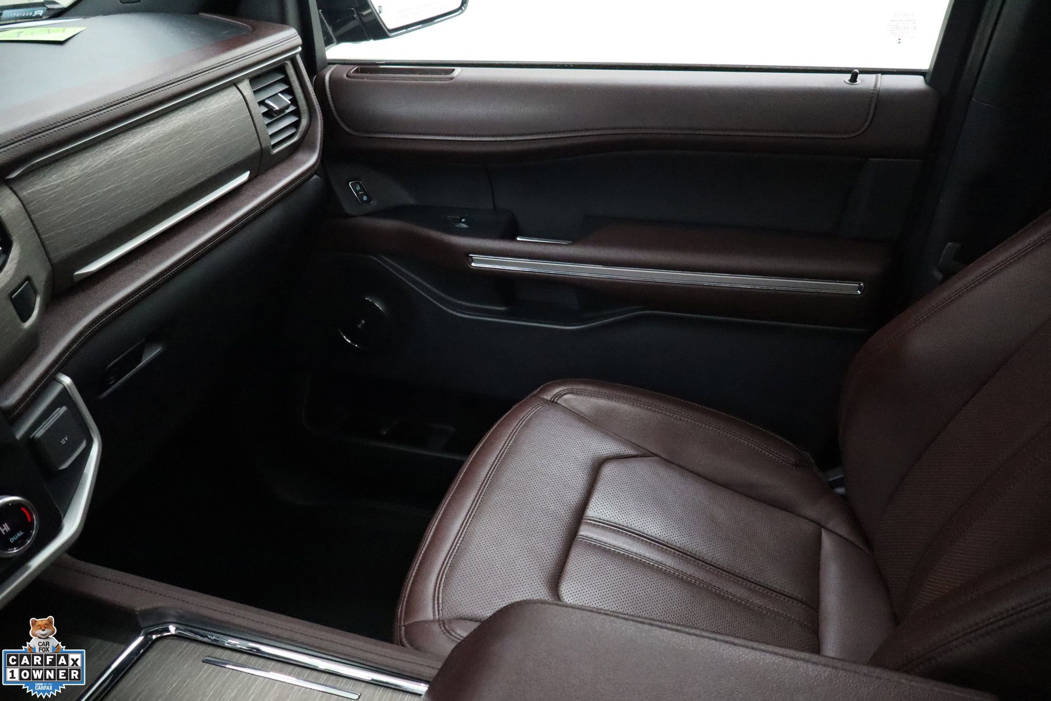 Certified 2024 Ford Expedition Limited image 22