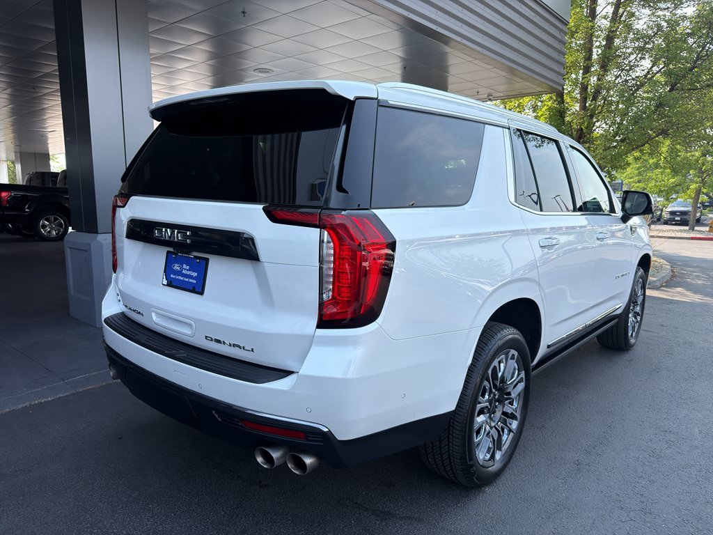 Used 2023 GMC Yukon Denali Ultimate AWD/4WD image 14